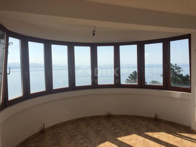 OPATIJA, CENTER - detached villa 605m2 with sea view + surroundings 600m2