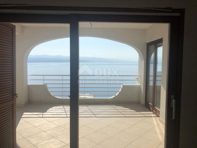 OPATIJA, CENTER - detached villa 605m2 with sea view + surroundings 600m2