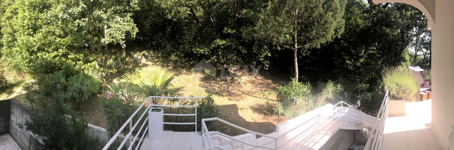 OPATIJA, CENTER - detached villa 605m2 with sea view + surroundings 600m2