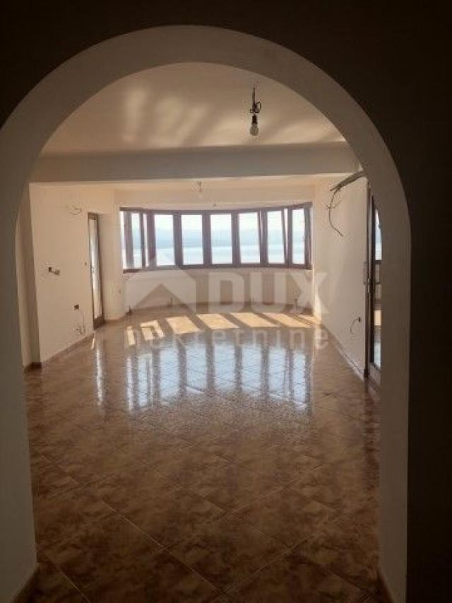 OPATIJA, CENTAR - samostojeća villa 605m2 s pogledom na more + okoliš 600m2