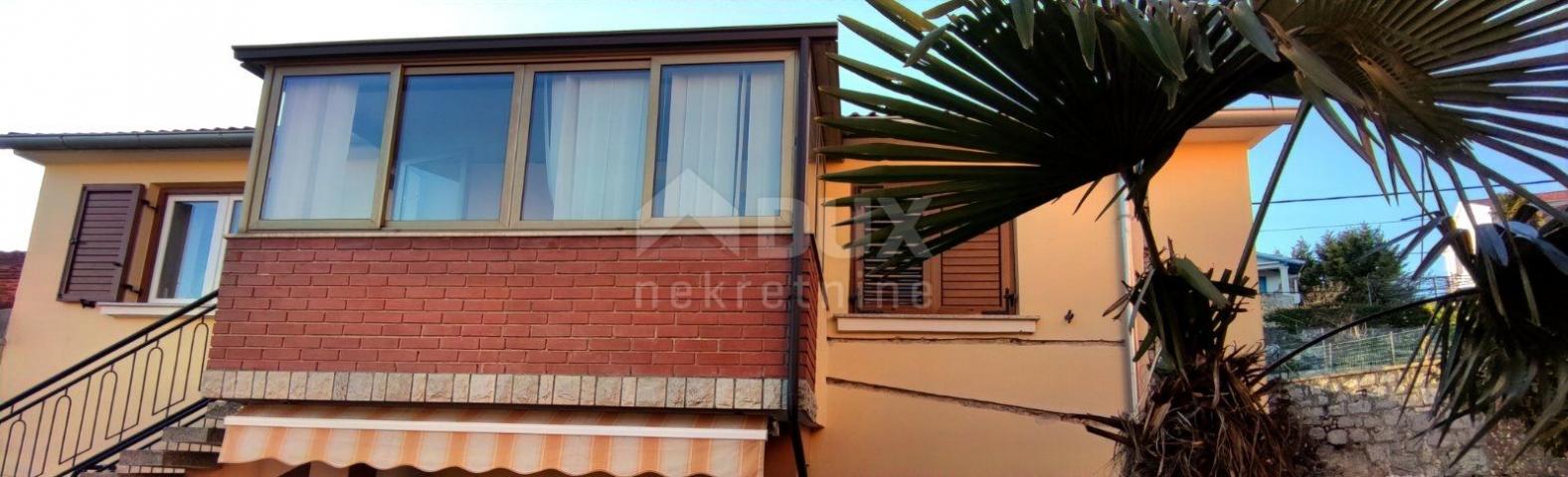 OPATIJA, POBRI - Apartment with parking and sea view