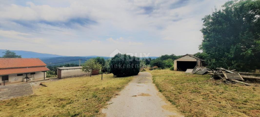 ISTRIEN, PIĆAN - Anwesen mit 3200m2 Garten und 340m2 Wohnfläche mit freiem Blick auf die Natur