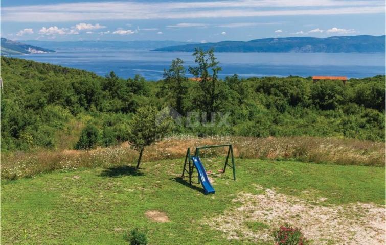 ISTRA, RABAC - Kuća s bazenom i pogledom na more