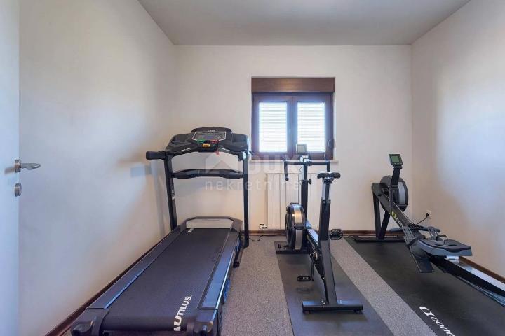 ISTRA, VALBANDON - Vila s bazenom, wellnessom i fitnessom 