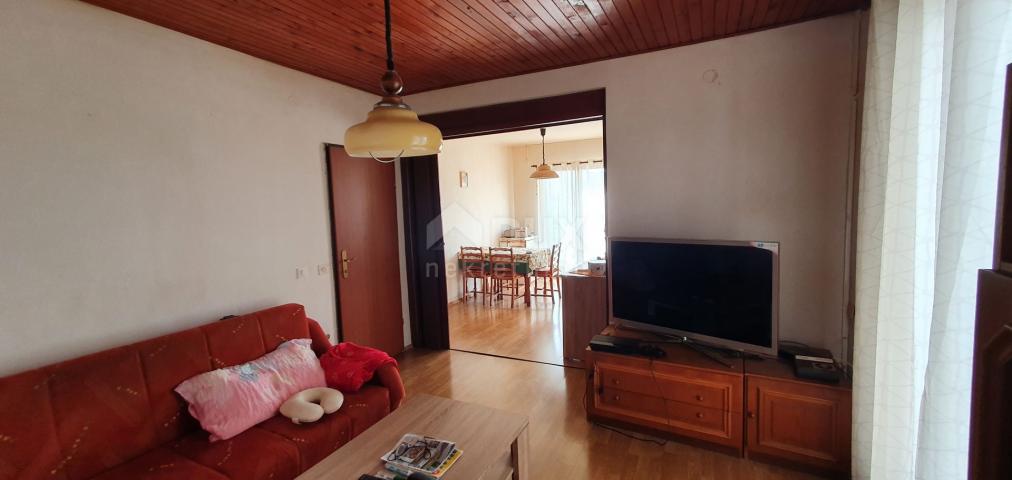 ISTRIA, ROVINJ - Two apartments with large garden and garage 600m from the sea