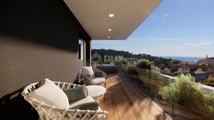 ISTRIA, ROVINJ - Luxury penthouse in a new building with sea view