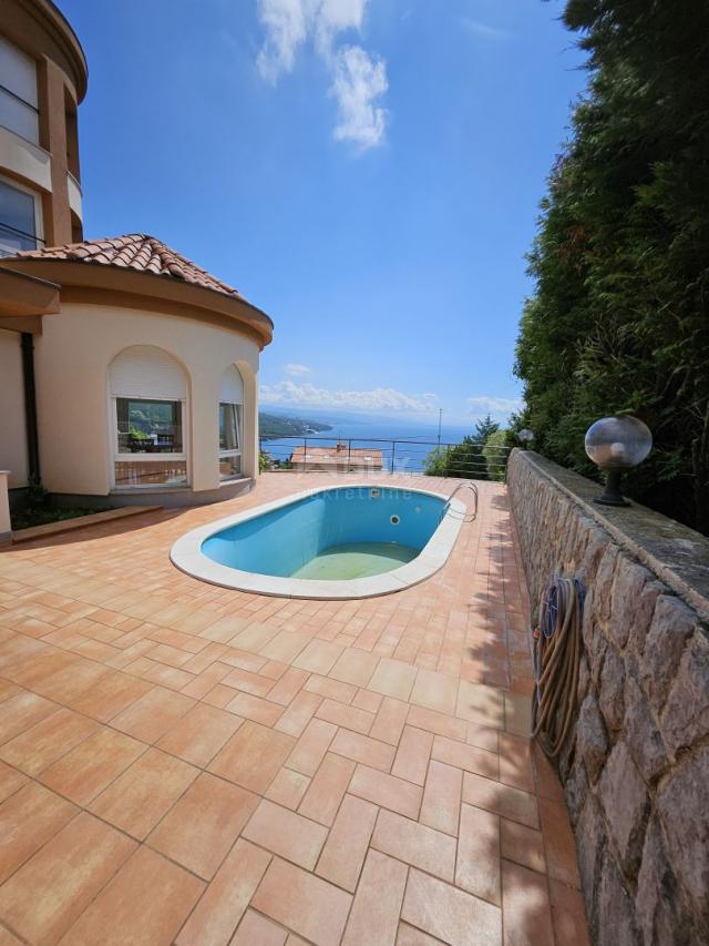 OPATIJA - apartment 3 bedrooms + living room 230m2 with sea view and pool + environment 250m2