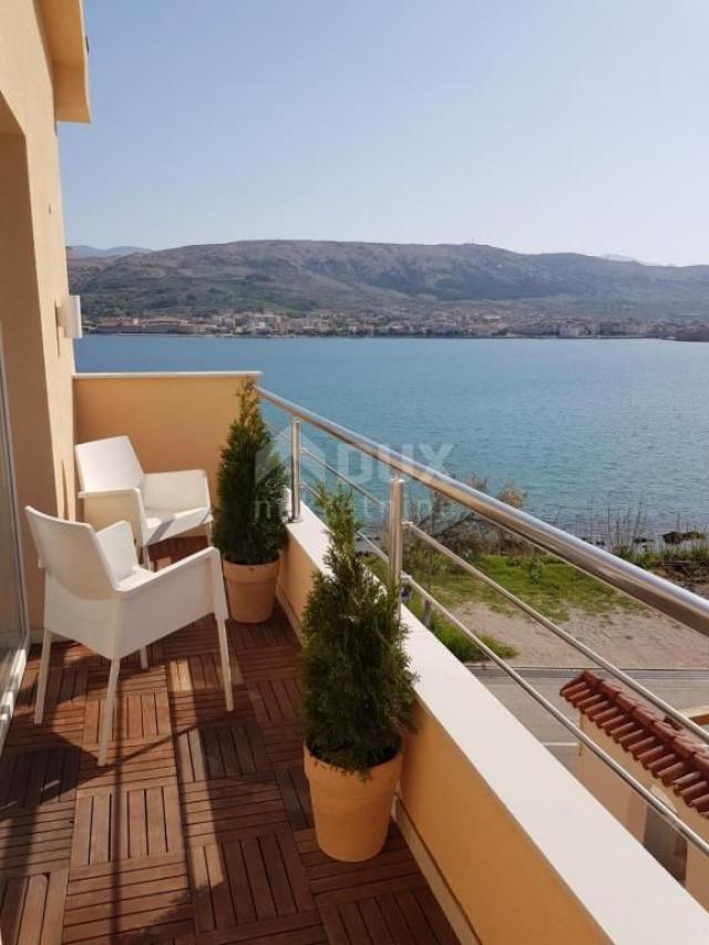 OTOK PAG, GRAD PAG - Apartmanska vila prvi red do mora