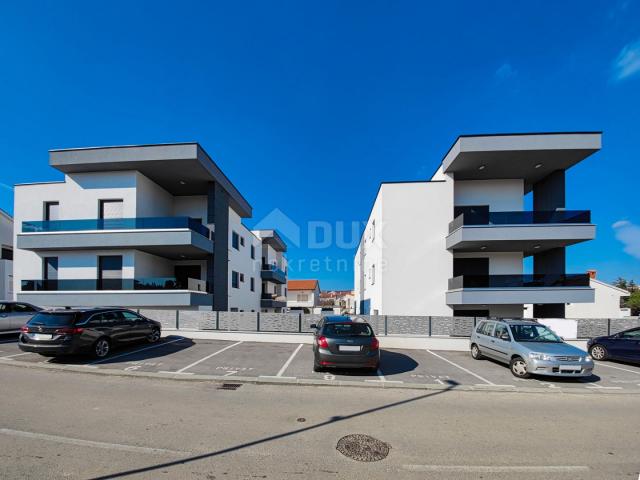 CITY OF KRK - Luxury three bedroom apartment and one bedroom apartment on the ground floor overlooki