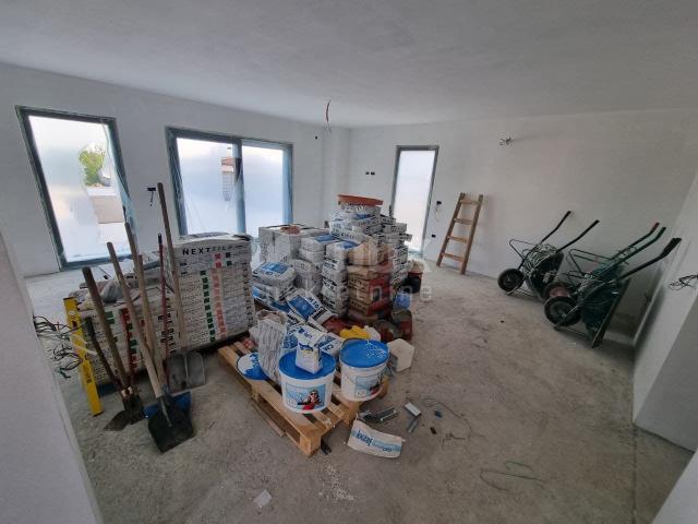 ISTRIA, POREČ - House under construction with two apartments and a swimming pool