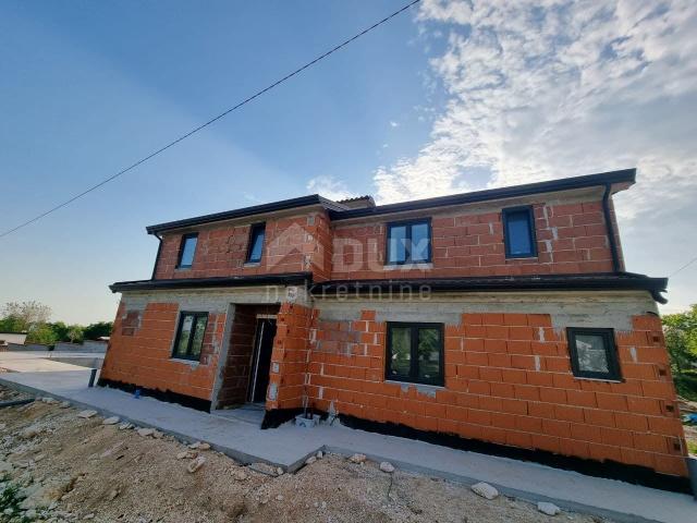 ISTRIA, POREČ - House under construction with two apartments and a swimming pool