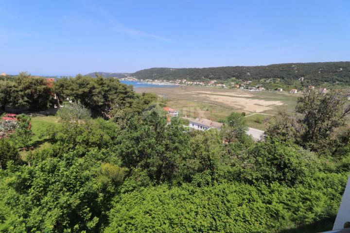 RAB, SUPETARSKA DRAGA- villa and apartment house in a great location