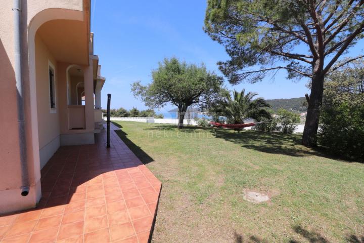 RAB, SUPETARSKA DRAGA- villa and apartment house in a great location