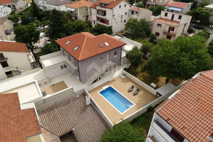 CRIKVENICA, SELCE - Villa erste Reihe zum Meer