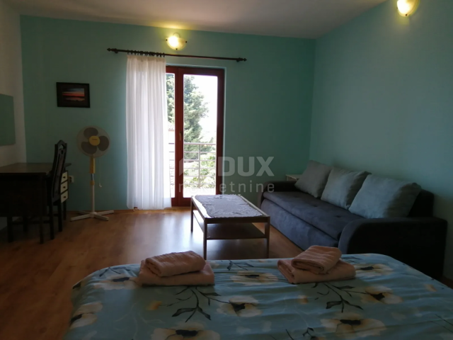 ISTRIA, MEDULIN Apartment house 150 m from the BEACH - SEA VIEW !!