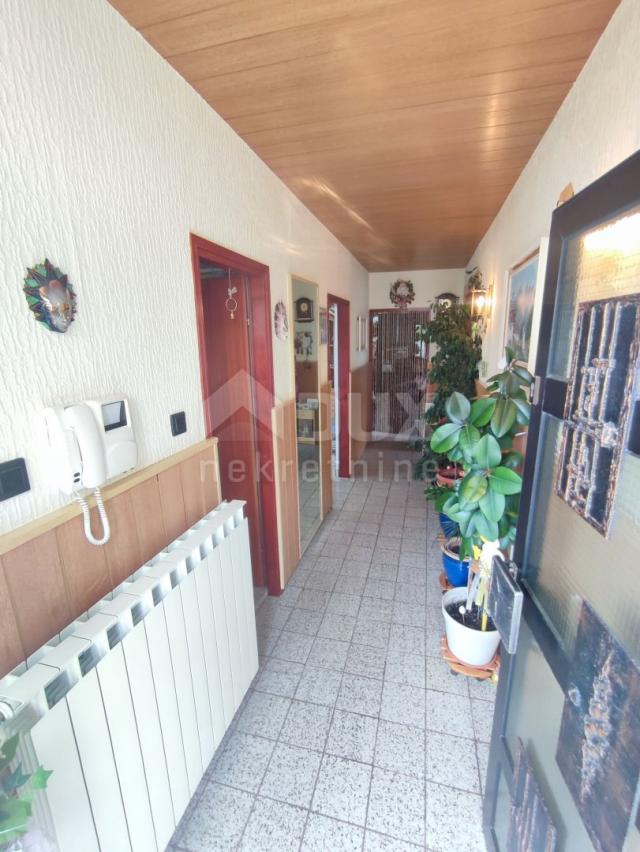 ISTRA, MEDULIN - Kuća s 4 apartmana na vrhunskoj lokaciji