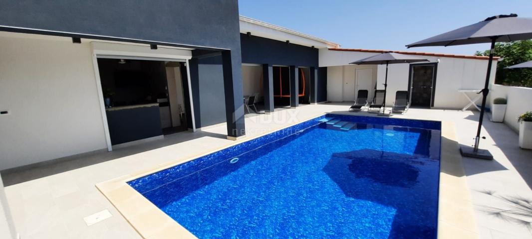 ISLAND OF PAG, POVLJANA - New modern villa with pool