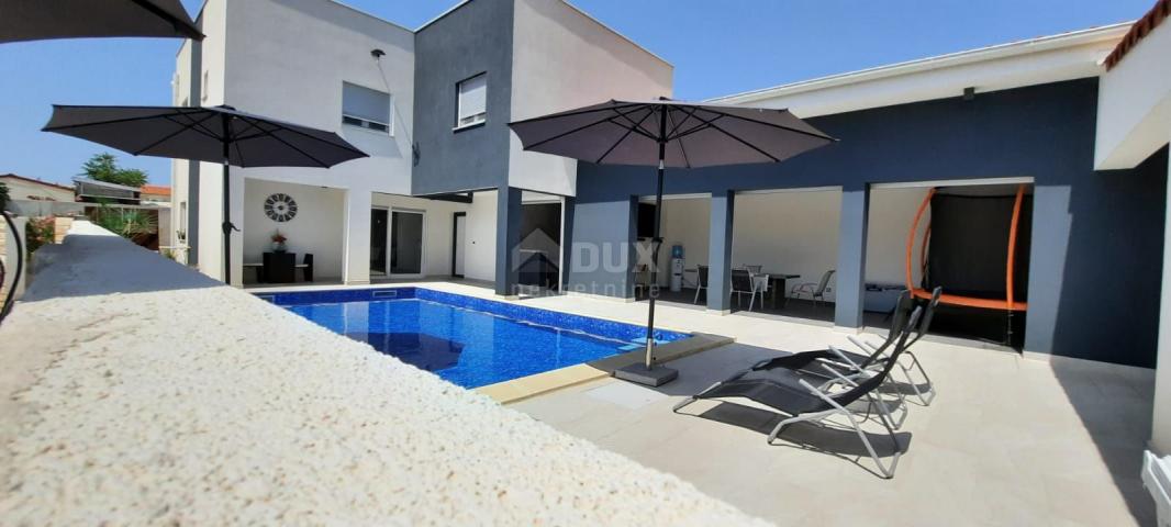 ISLAND OF PAG, POVLJANA - New modern villa with pool