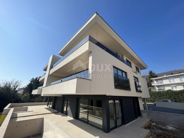 OPATIJA, LOVRAN - STAN SJ3 - 109, 5m2 PENTHOUSE + BAZEN I TERASE/BALKONI 71m2 (248m2 BRUTTO - 170m2 