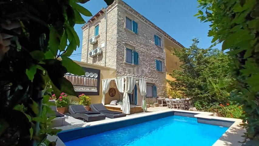 ISTRIA, MARČANA - Retro stone house in a row