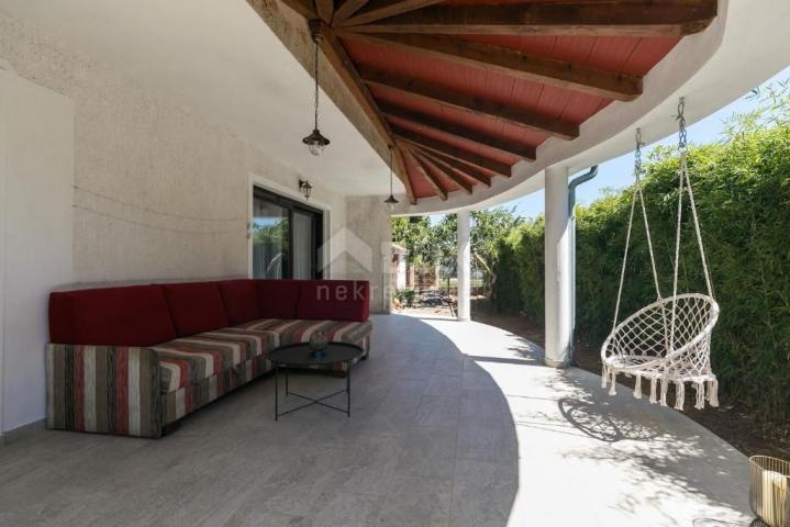 ISTRIEN, POREČ - Ferienhaus mit Pool und Meerblick