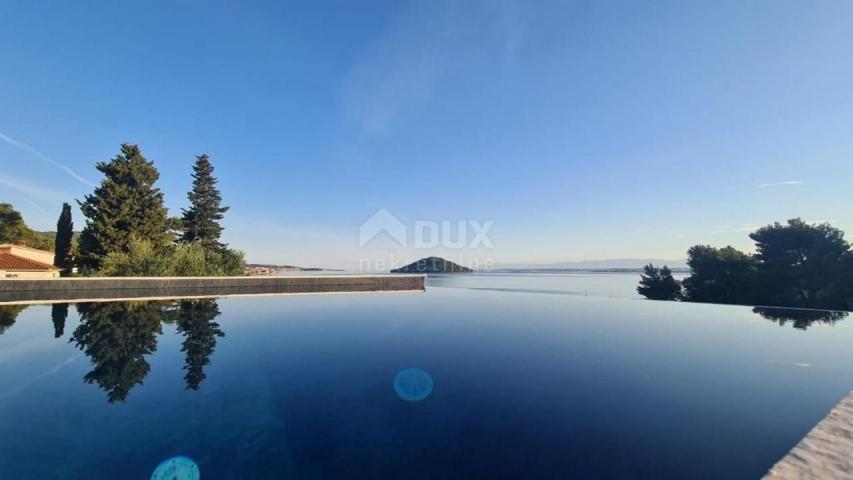 UGLJAN ISLAND, KALI - Luxusvilla auf der Insel, erste Reihe zum Meer