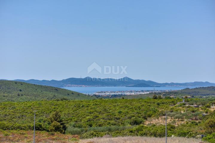 ZADAR, DEBELJAK - Luxuriöse moderne Villa mit Pool und Meerblick