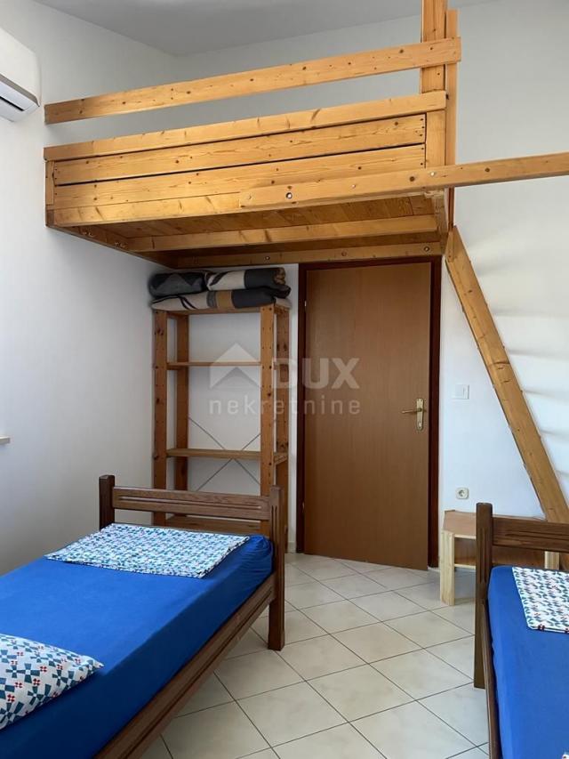 ISTRA, MEDULIN - Apartmanska kuća 500 m od mora! 