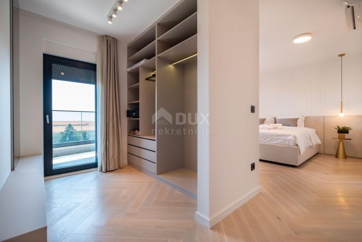 DUBROVNIK- penthouse s pogledom na more i stari grad