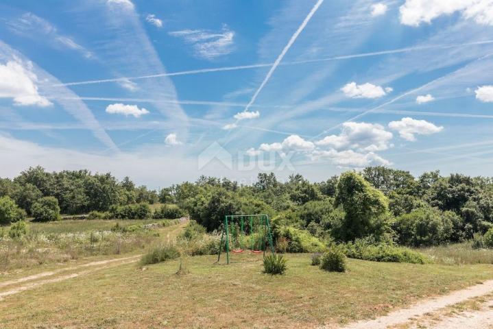 ISTRIEN, SVETVINČENAT - Geräumiges Ferienhaus mit Swimmingpool