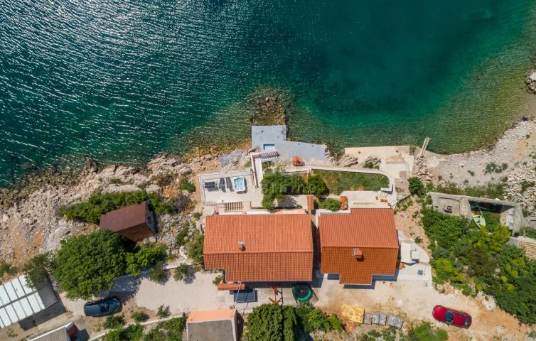 LUKOVO SUGARJE - Haus erste Reihe zum Meer.