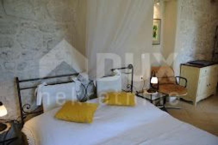 ISTRIA, POREČ - Stone house with swimming pool and beautiful vineyard