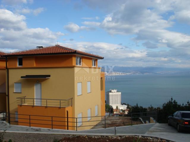 Zentrum von OPATIJA - ganzes Haus, zwei Wohnungen mit 2 Gärten oberhalb des Zentrums von Opatija mit