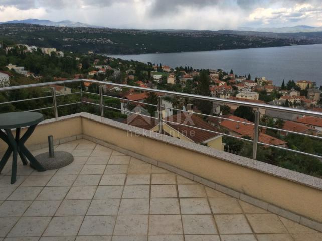 OPATIJA centar - cijela kuća, dva stana s 2 vrta iznad centra Opatije s panoramskim pogledom na more