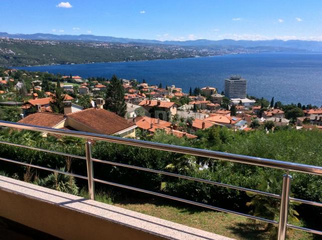 OPATIJA centar - cijela kuća, dva stana s 2 vrta iznad centra Opatije s panoramskim pogledom na more