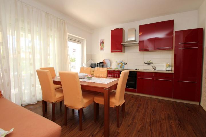 ISTRIA, POREČ - Apartment house not far from the center and beautiful beaches