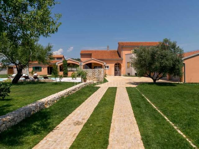 ZADAR, PRKOS - eine schöne abgelegene Villa