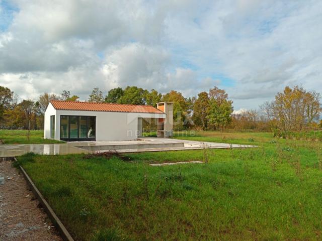 ISTRIEN, LABIN - Neubau auf einem weitläufigen Garten