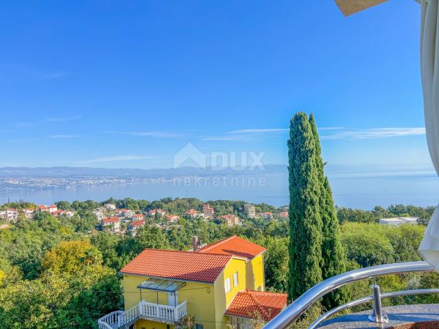 OPATIJA, IKA - dvoetažni stan s panoramskim pogledom na more na mirnoj lokaciji