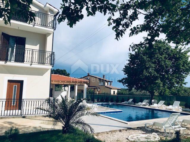 ISTRIEN, SVETI LOVREČ - Geräumiges Haus mit fünf Wohnungen und einem Swimmingpool