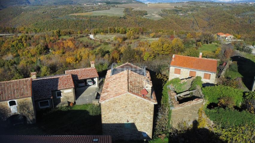 ISTRA, MOMJAN - Kamena kuća u istarskom stilu 