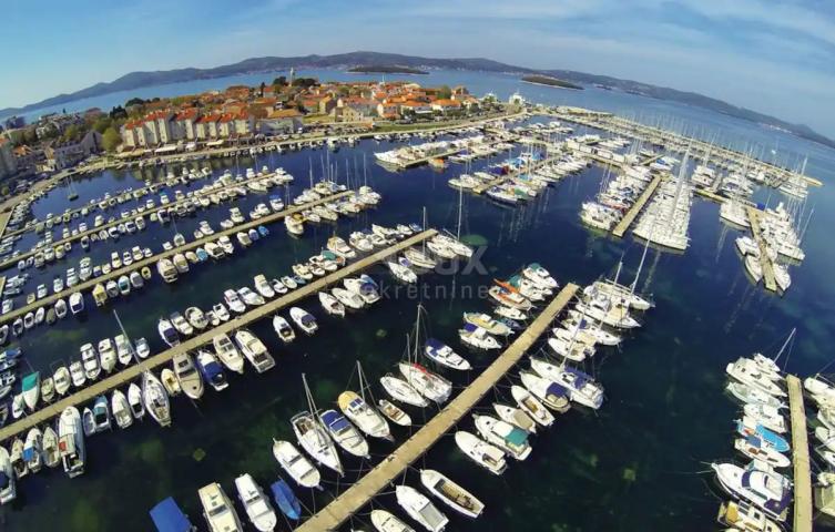 ZADAR, BIOGRAD NA MORU - dvosobni stan u samom centru