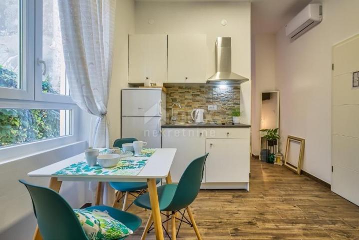 ISTRA, PULA- Četiri studio apartmana! Centar!