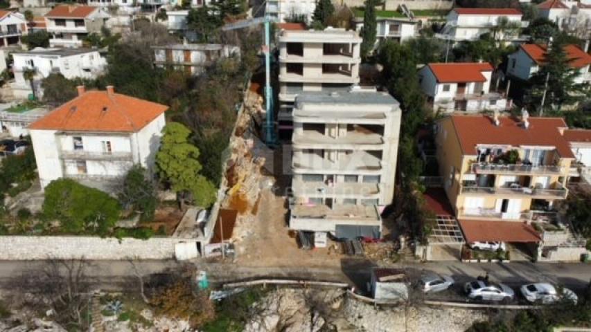 CRIKVENICA - Luxuswohnung im Bau, 1. Reihe zum Meer