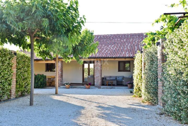 SUKOŠAN, DEBELJAK - Ferienhaus mit Schwimmbad