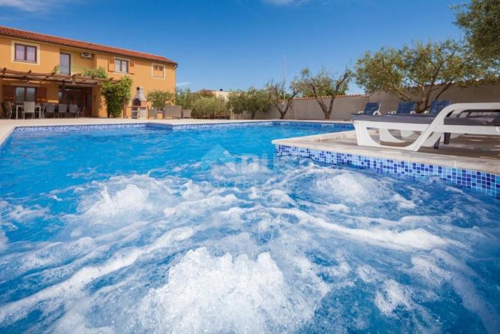 ISTRIA, BANJOLE - House with swimming pool and garage