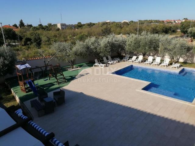 ISTRIA, BANJOLE - House with swimming pool and garage