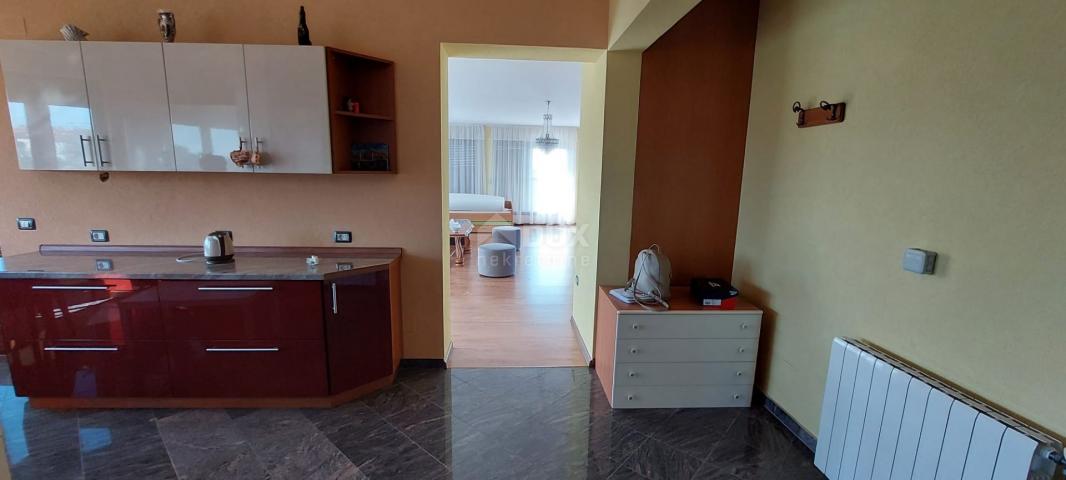 ISTRA, GALIŽANA - Apartmanska kuća s velikom okućnicom