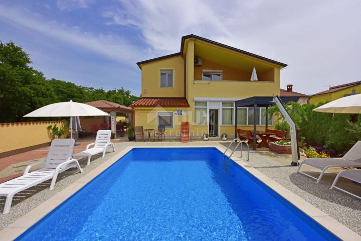 ISTRIA, POREČ - Apartment house with swimming pool