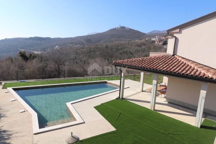 Opatija, Bregi - Neu gebautes Haus mit Pool und Meerblick